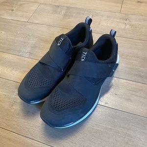 Hardly used black Tiem cycle shoes